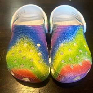 Like new , toddler 7 crocs